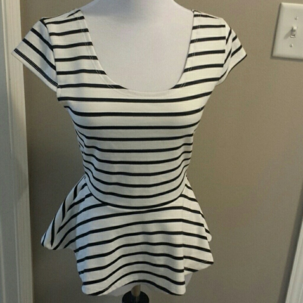 Black and white peplum top